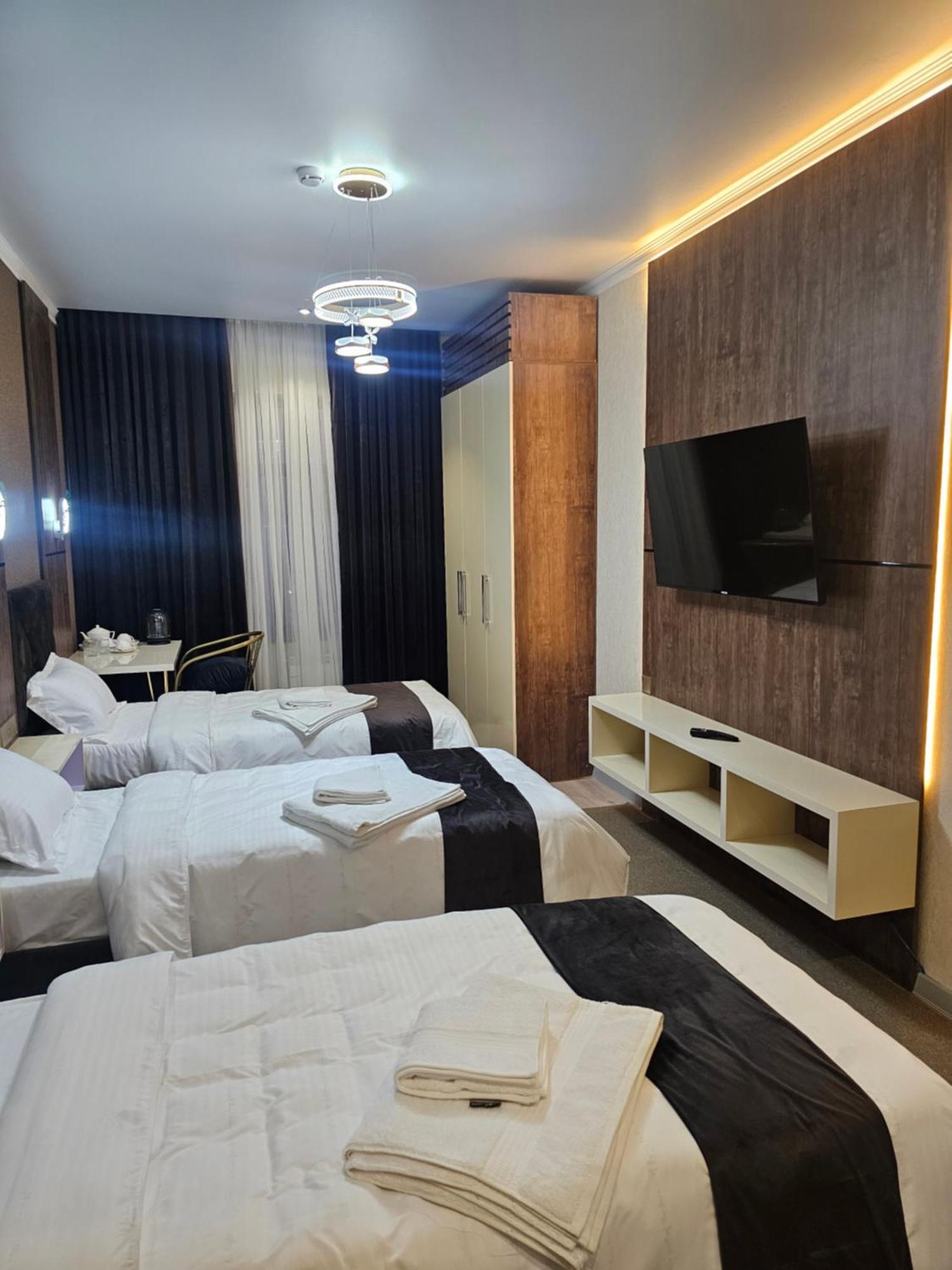 Baland Hotel Doesjanbe Buitenkant foto
