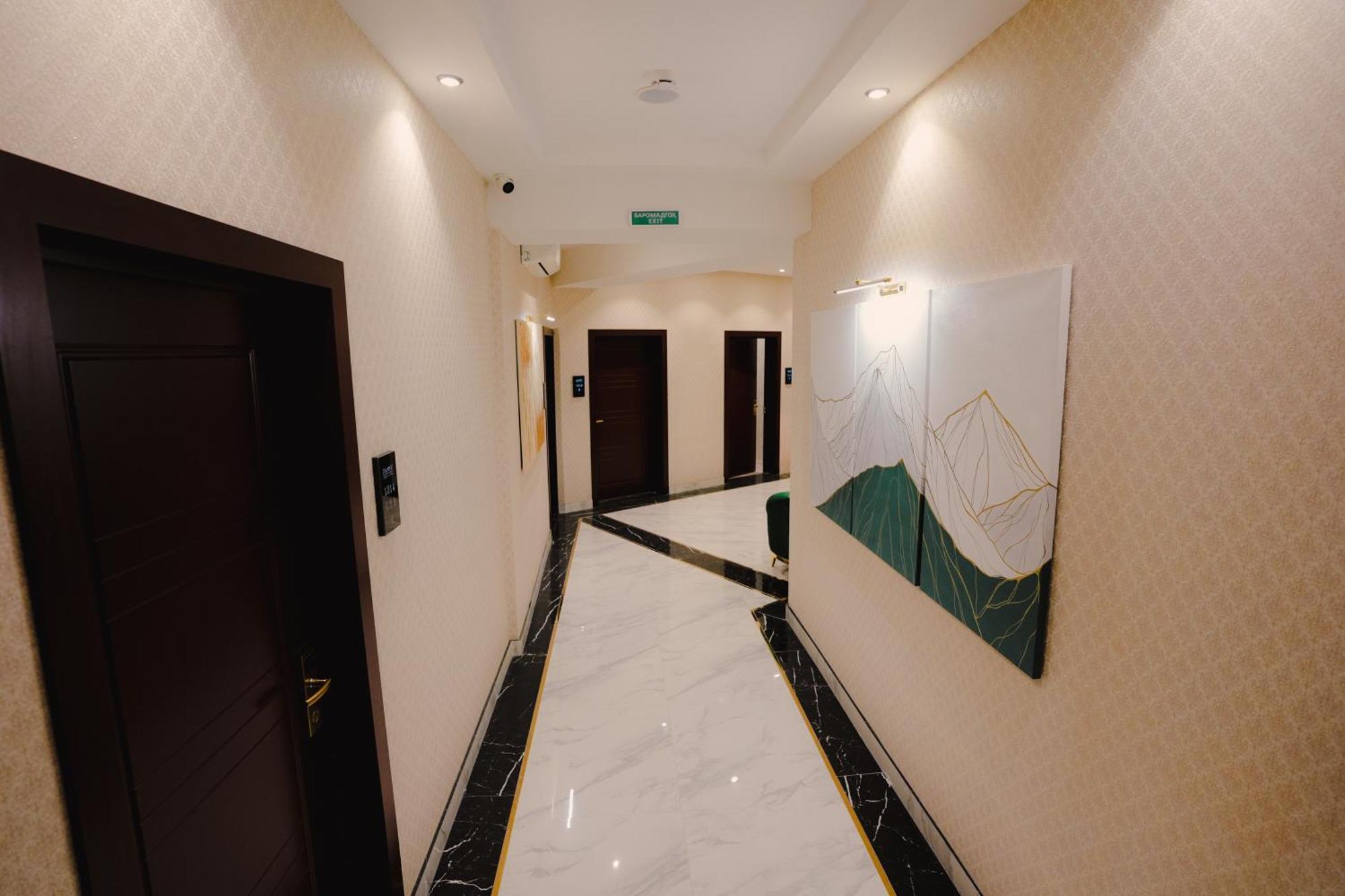 Baland Hotel Doesjanbe Buitenkant foto