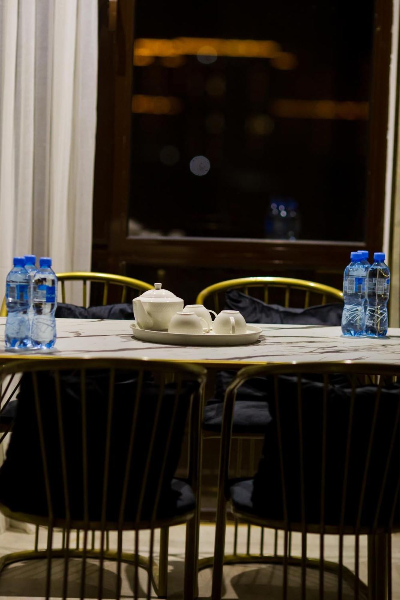 Baland Hotel Doesjanbe Buitenkant foto