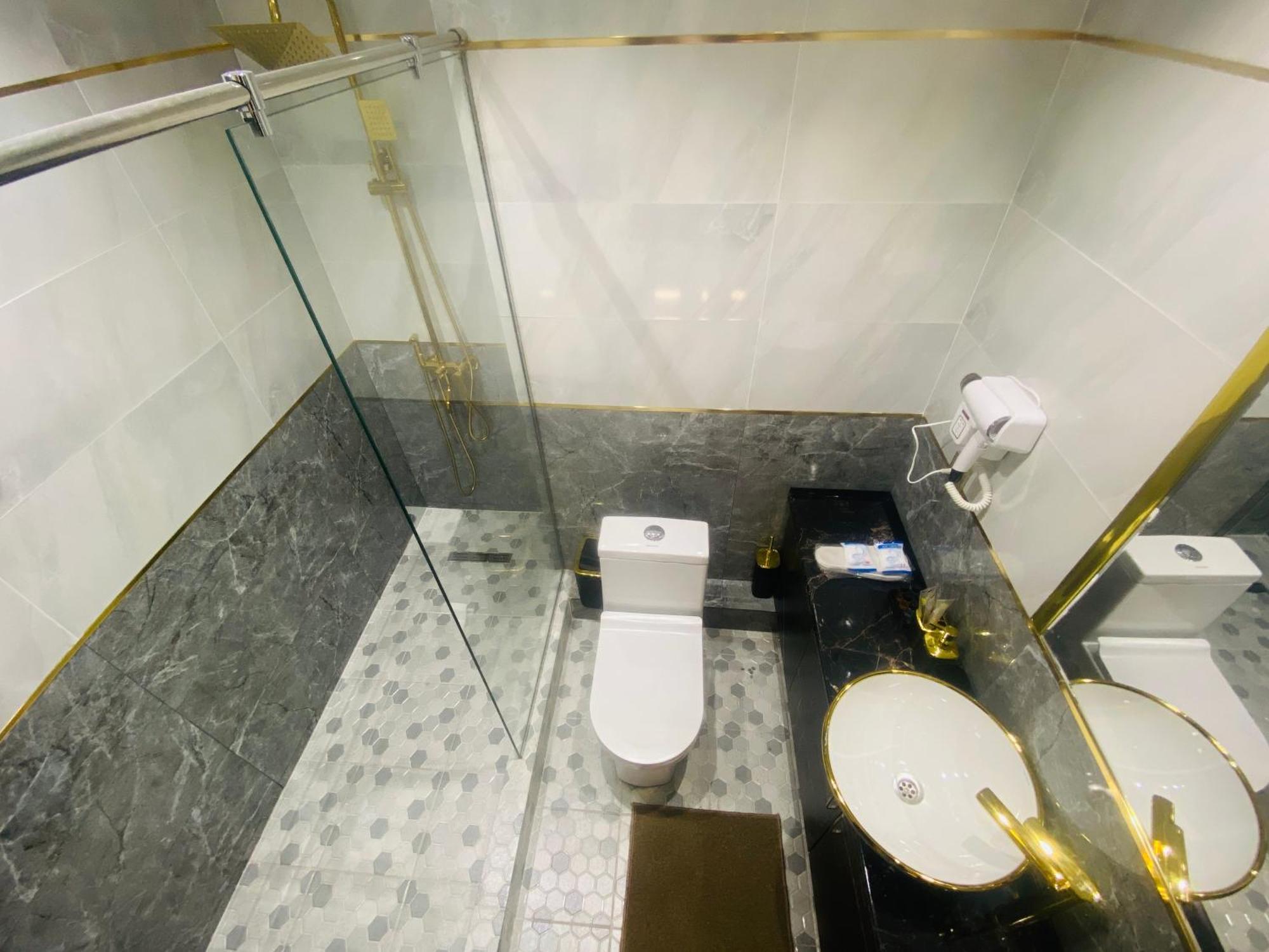 Baland Hotel Doesjanbe Buitenkant foto