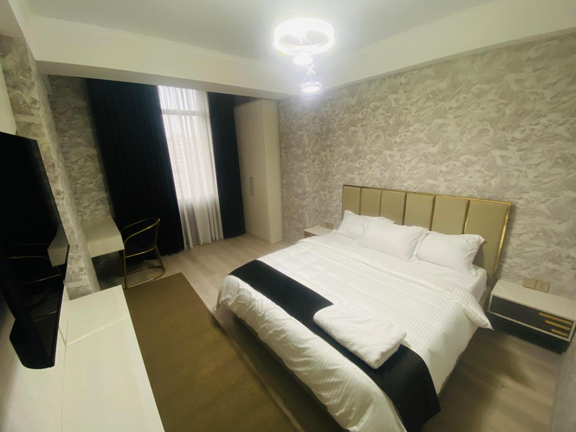 Baland Hotel Doesjanbe Buitenkant foto