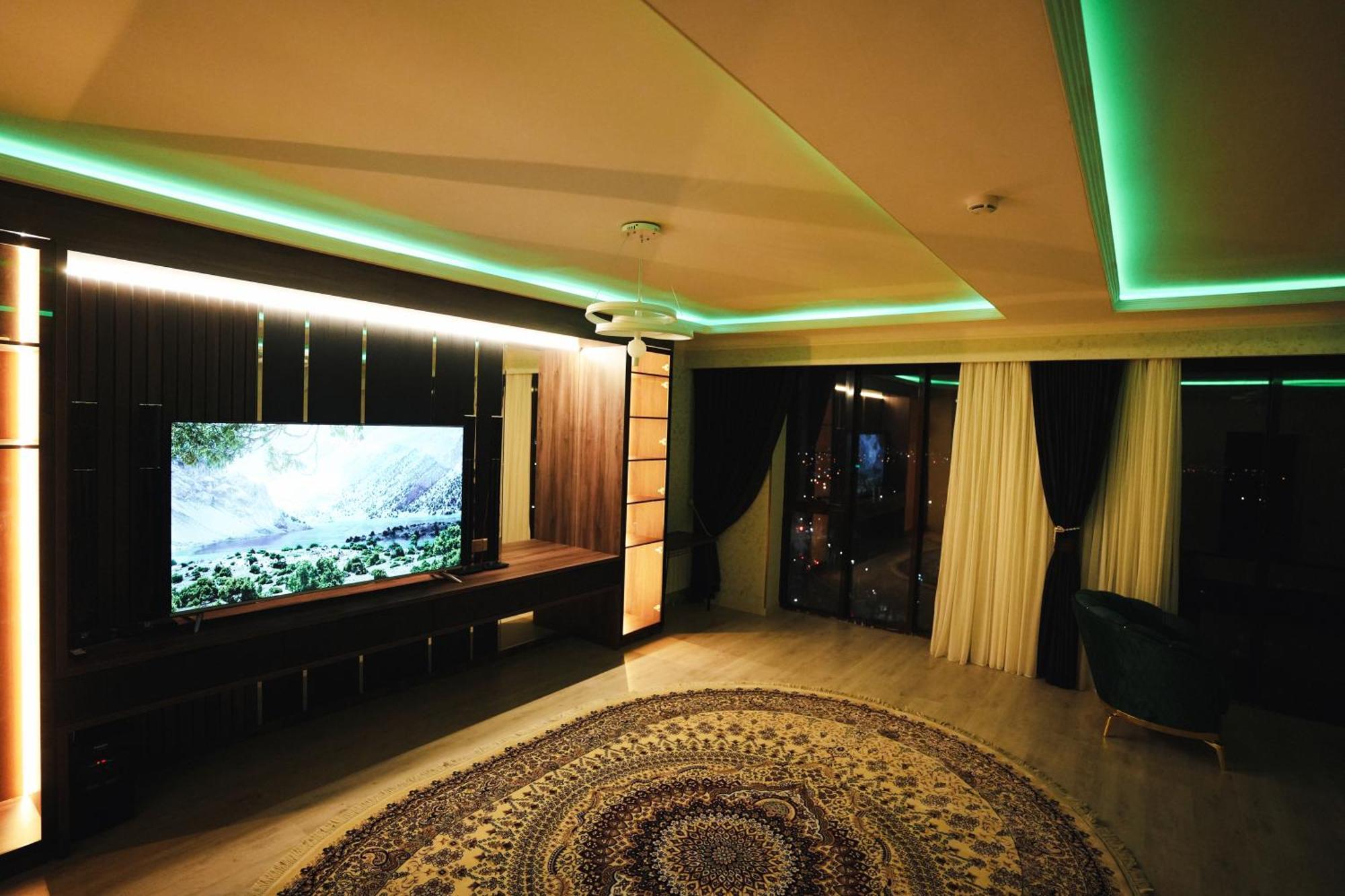 Baland Hotel Doesjanbe Buitenkant foto