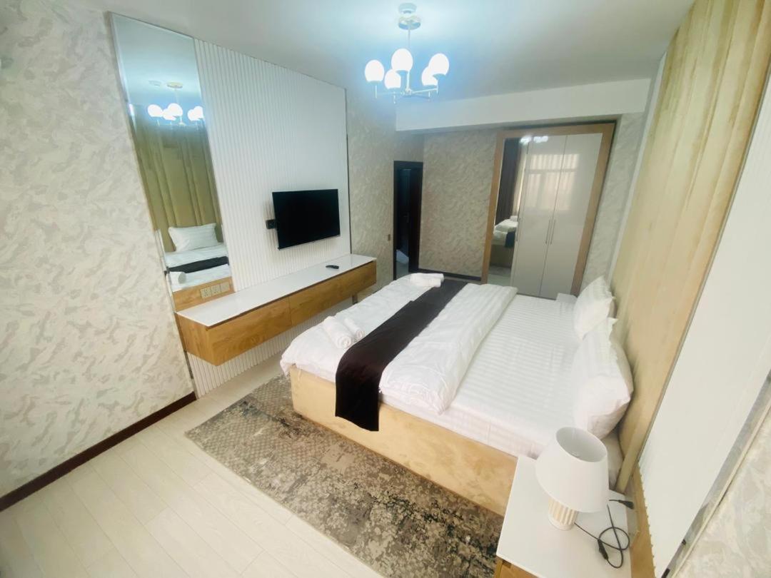 Baland Hotel Doesjanbe Buitenkant foto