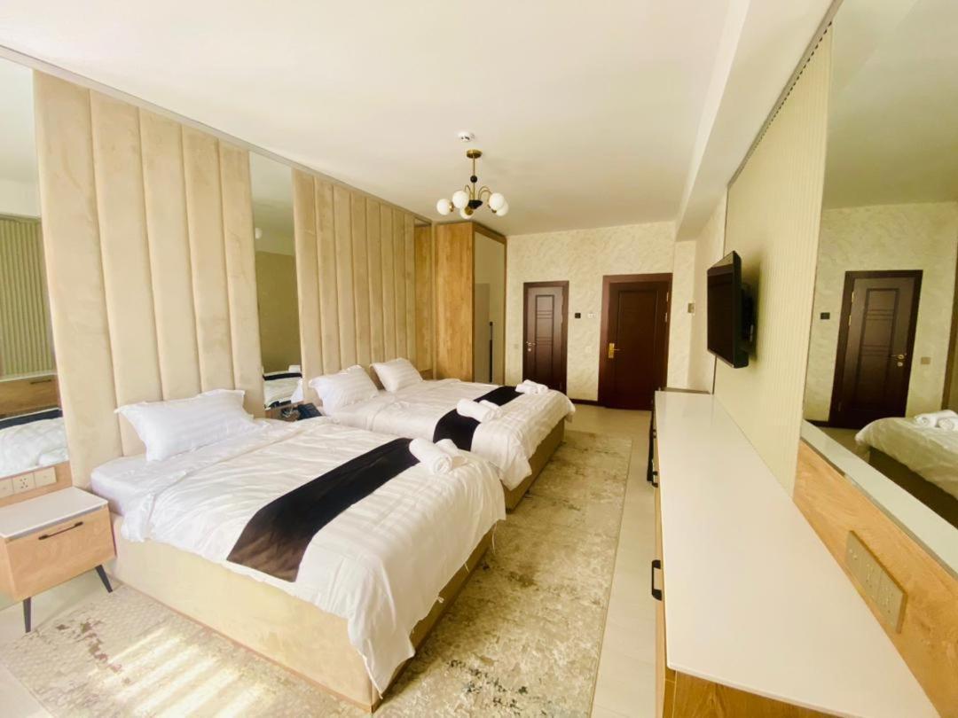 Baland Hotel Doesjanbe Buitenkant foto